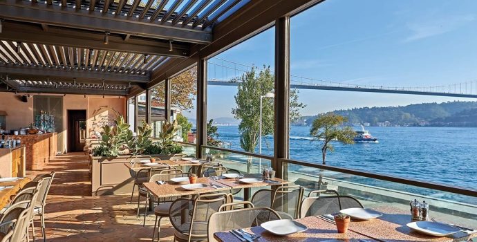 Restaurant pergolas