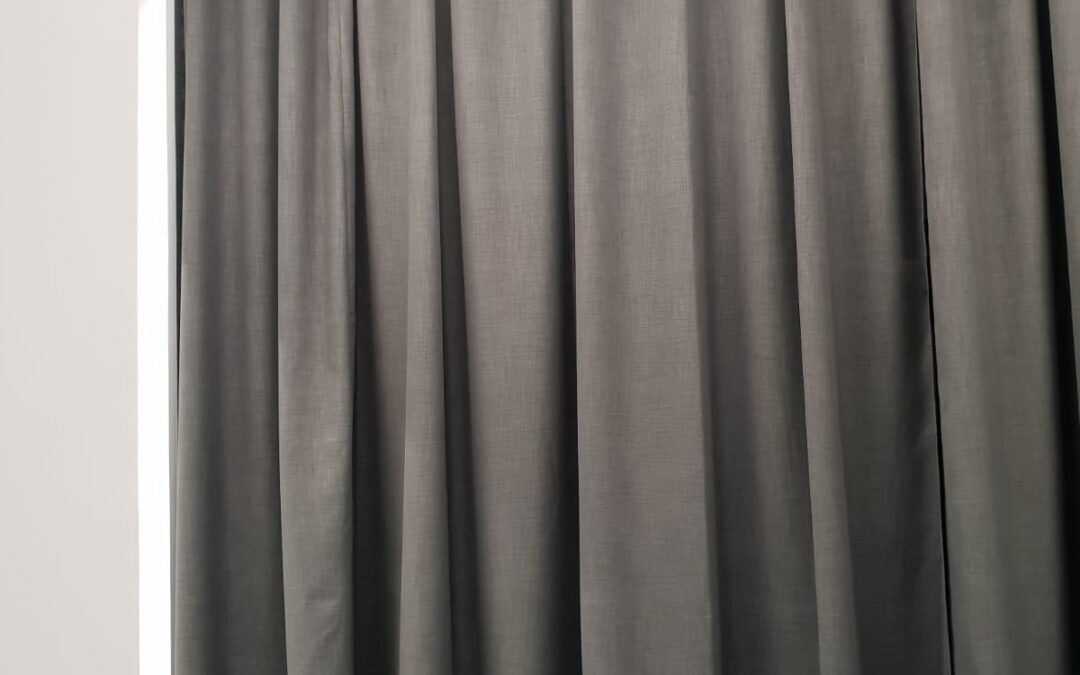 Laboratory blackout curtain for Oxford University